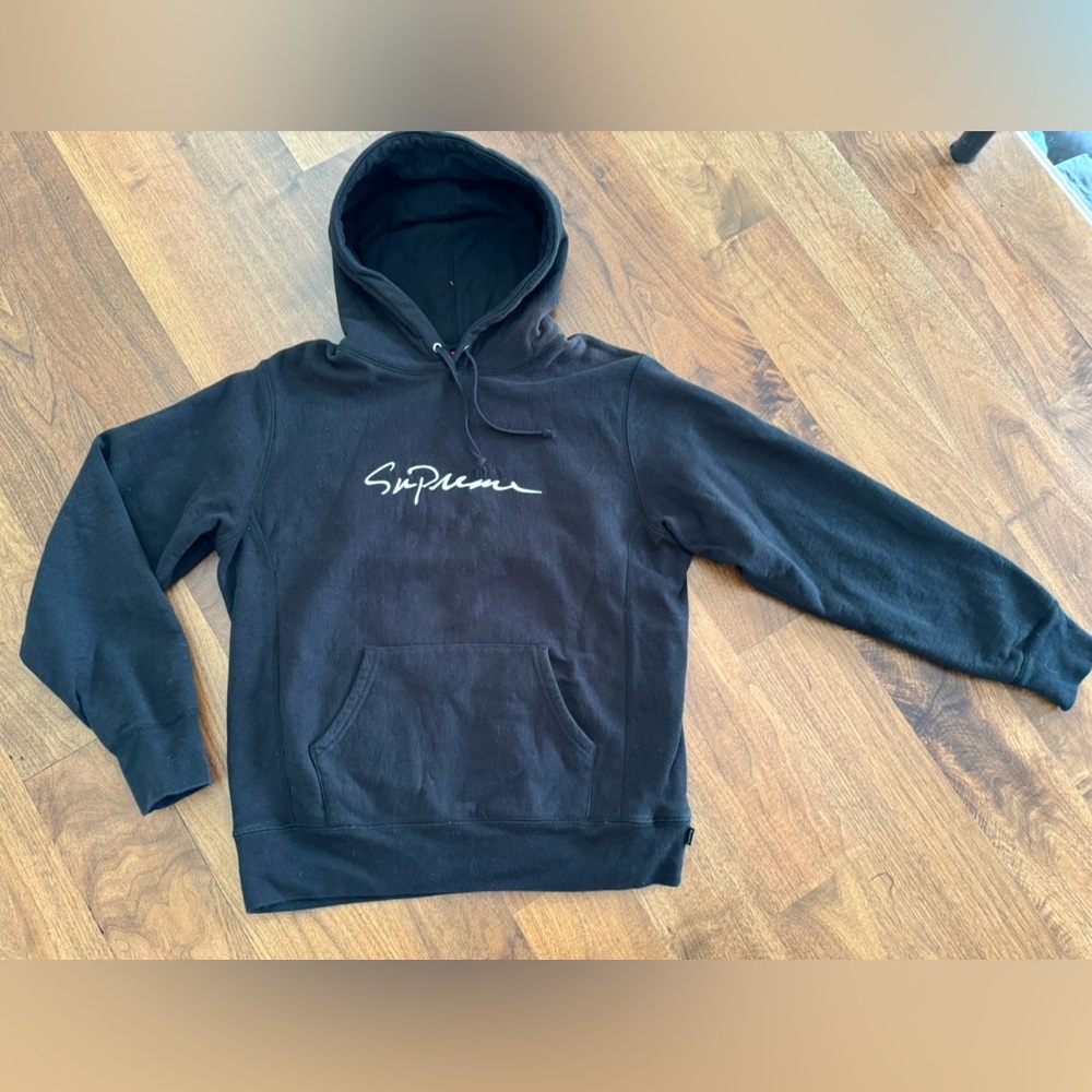 Supreme black hoodie sweatshirt